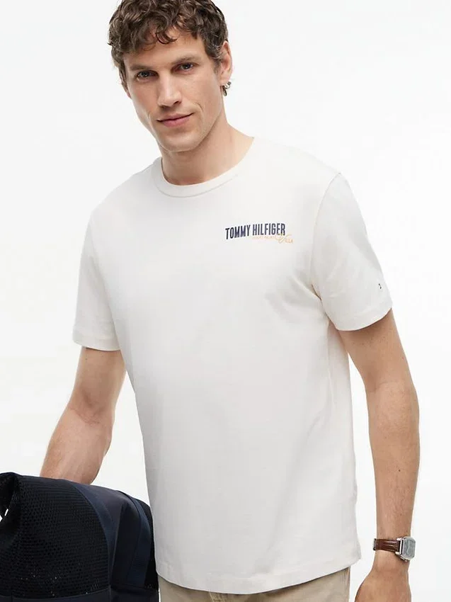 T-shirt com gráfico Desert Palm nas costas T-shirt com gráfico Desert Palm nas costas