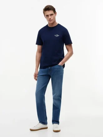 T-shirt com gráfico náutico nas costas