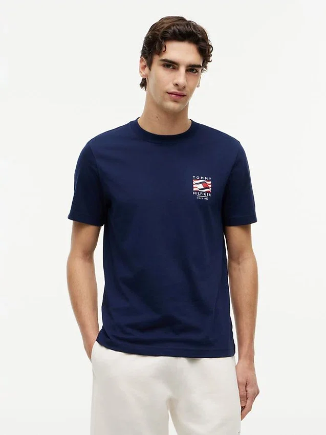 T-shirt com logótipo Box Flag T-shirt com logótipo Box Flag