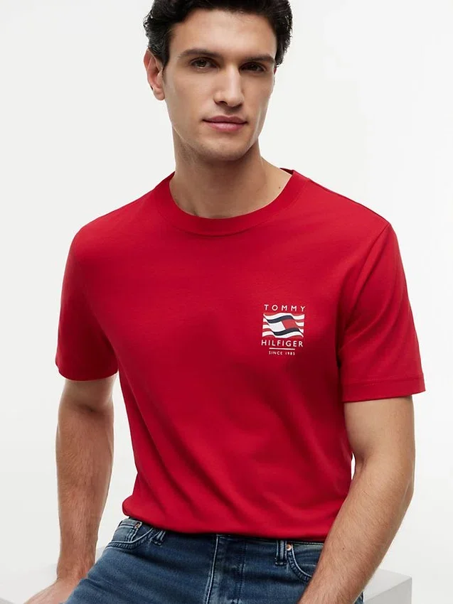 T-shirt com logótipo Box Flag T-shirt com logótipo Box Flag