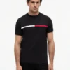 T-shirt com logótipo da bandeira bordado T-shirt com logótipo da bandeira bordado