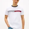 T-shirt com logótipo da bandeira bordado T-shirt com logótipo da bandeira bordado