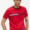 T-shirt com logótipo da bandeira bordado T-shirt com logótipo da bandeira bordado