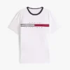 T-shirt com logótipo da bandeira bordado T-shirt com logótipo da bandeira bordado