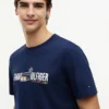 T-shirt com logótipo da bandeira Cabana T-shirt com logótipo da bandeira Cabana