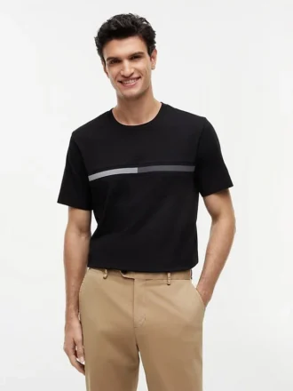 T-shirt com logótipo da bandeira em tons