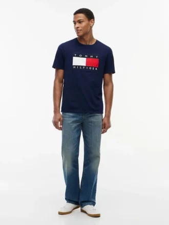 T-shirt com logótipo de bandeira grande