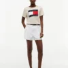 T-shirt com logótipo de bandeira grande