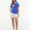 T-shirt com logótipo de bandeira grande
