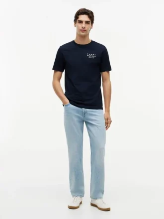 T-shirt com logótipo de bandeira ondulada nas costas