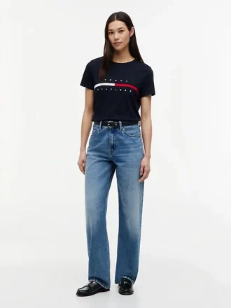 T-shirt com logótipo de riscas com bandeira bordado
