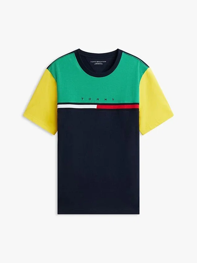 T-shirt com logótipo de riscas em blocos de cor T-shirt com logótipo de riscas em blocos de cor