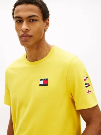 T-shirt com logótipo de vela