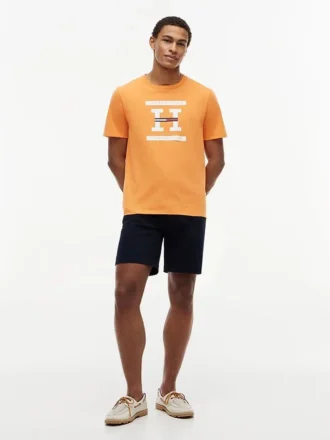 T-shirt com logótipo H