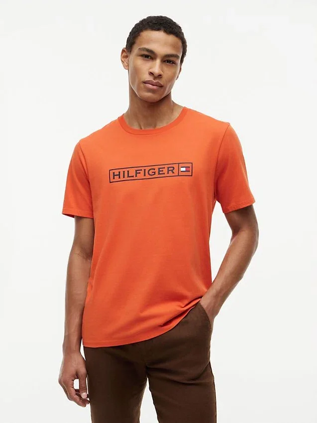 T-shirt com logótipo Hilfiger T-shirt com logótipo Hilfiger