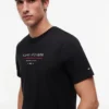 T-shirt com logótipo Hilfiger T-shirt com logótipo Hilfiger