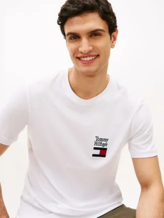 T-shirt com logótipo sobreposto