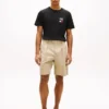 T-shirt com logótipo sobreposto T-shirt com logótipo sobreposto