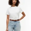 T-shirt com monograma bordado