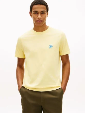 T-shirt com monograma bordado