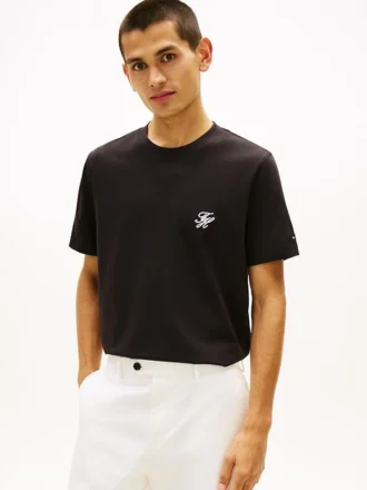 T-shirt com monograma bordado