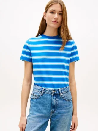 T-shirt com monograma bordado