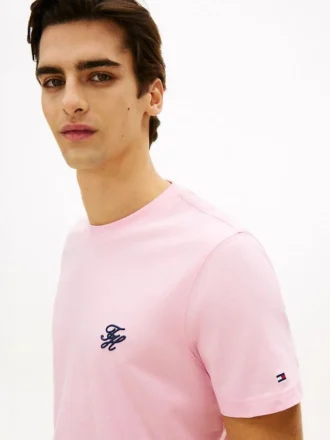 T-shirt com monograma bordado