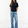 T-shirt com monograma bordado