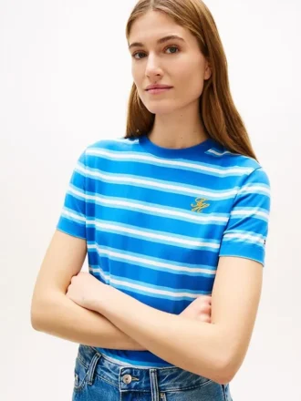 T-shirt com monograma bordado