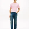T-shirt com monograma bordado