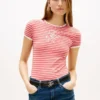 T-shirt com riscas e monograma bordado T-shirt com riscas e monograma bordado