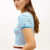 T-shirt com riscas e monograma bordado
