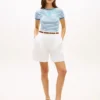 T-shirt com riscas e monograma bordado