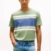 T-shirt com riscas em blocos T-shirt com riscas em blocos
