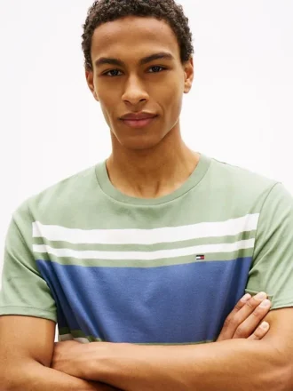 T-shirt com riscas em blocos