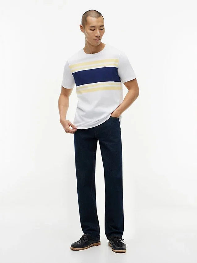 T-shirt com riscas em blocos T-shirt com riscas em blocos