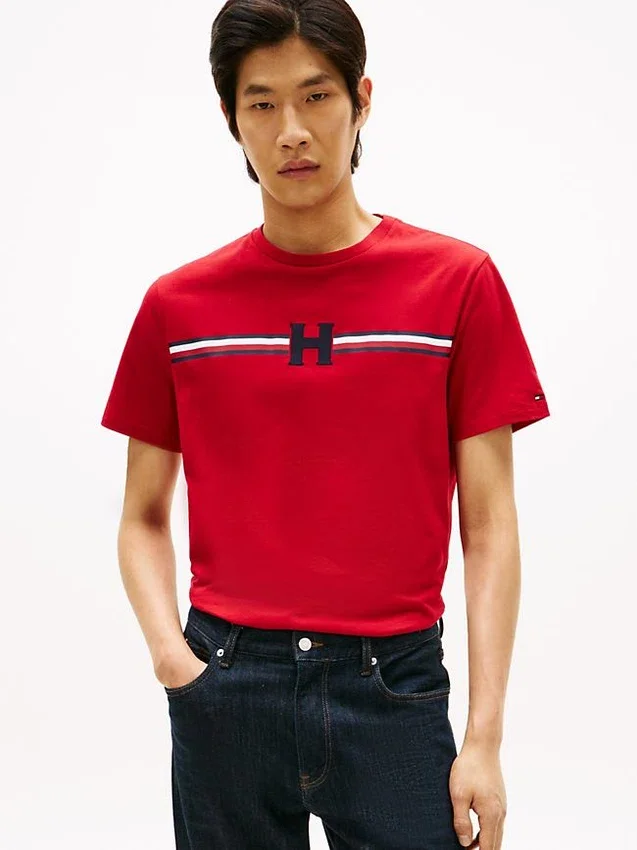 T-shirt com riscas H exclusivas T-shirt com riscas H exclusivas