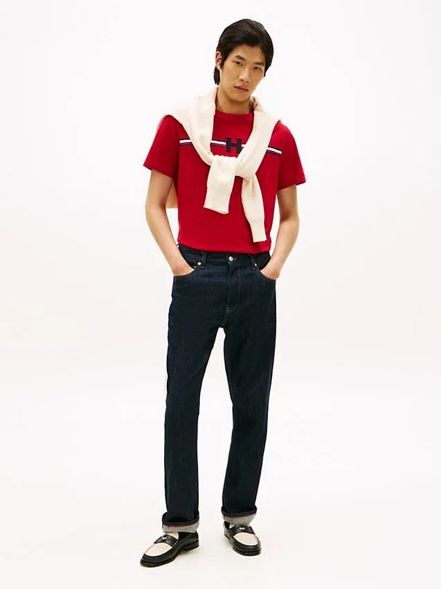 T-shirt com riscas H exclusivas T-shirt com riscas H exclusivas