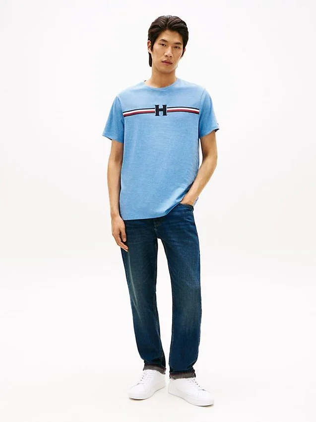 T-shirt com riscas H exclusivas T-shirt com riscas H exclusivas