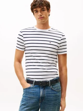 T-shirt de algodão elástico com riscas extra-justa