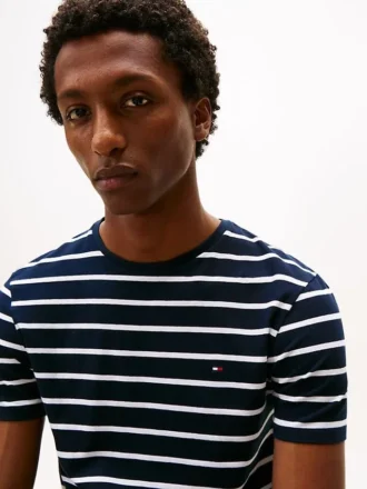 T-shirt de algodão elástico com riscas extra-justa