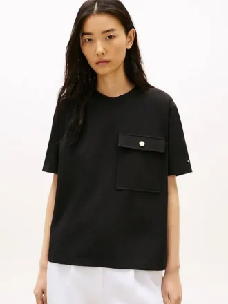 T-shirt de corte descontraído com bolso com botão dourado