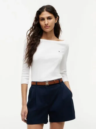 T-shirt de corte justo com decote em barco