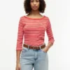 T-shirt de corte justo com decote em barco T-shirt de corte justo com decote em barco
