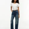 T-shirt de gola redonda com ponto de malha e corte justo T-shirt de gola redonda com ponto de malha e corte justo