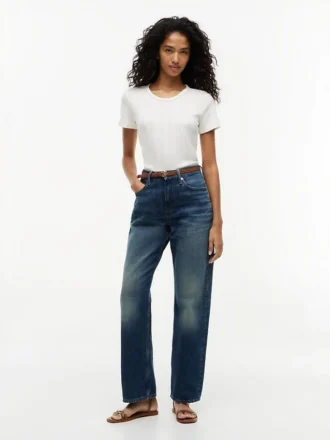 T-shirt de gola redonda com ponto de malha e corte justo