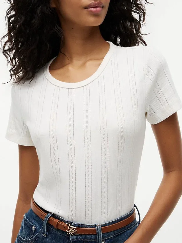 T-shirt de gola redonda com ponto de malha e corte justo T-shirt de gola redonda com ponto de malha e corte justo