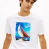 T-shirt Hilfiger com estampado fotográfico de vela T-shirt Hilfiger com estampado fotográfico de vela