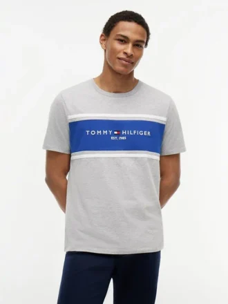 T-shirt Hilfiger com logótipo em riscas