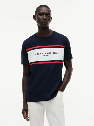 T-shirt Hilfiger com logótipo em riscas